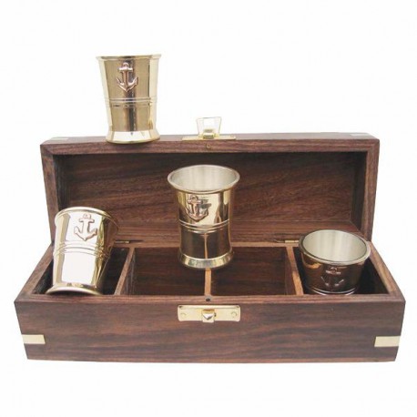 COFFRET PETITS ARRANGEMENTS AVEC LE RHUM. AVEC 2 TONNEAUX EN VERRE, 1  ENTONNOIR EN INOX ET 4 ETIQUETTES, Marabout pas cher 