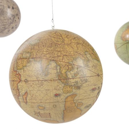 Mobile - Globes